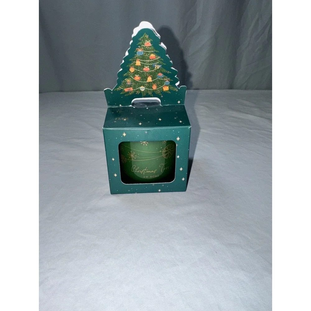 DW Home Christmas Tree Candle 5.7 Oz Green Pine Evergreen Cypress Citrus DIT3402